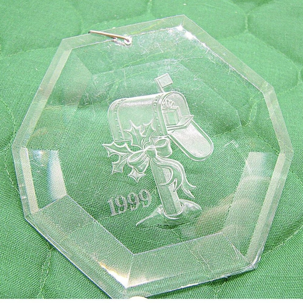 Vintage Acrylic Etched Decorated Mailbox Chirstmas Holiday 1999 Ornament 3x3"